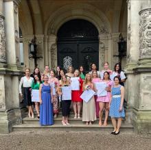 18 neue Absolventinnen erhielten Ende Juli ihre Zeugnisse.